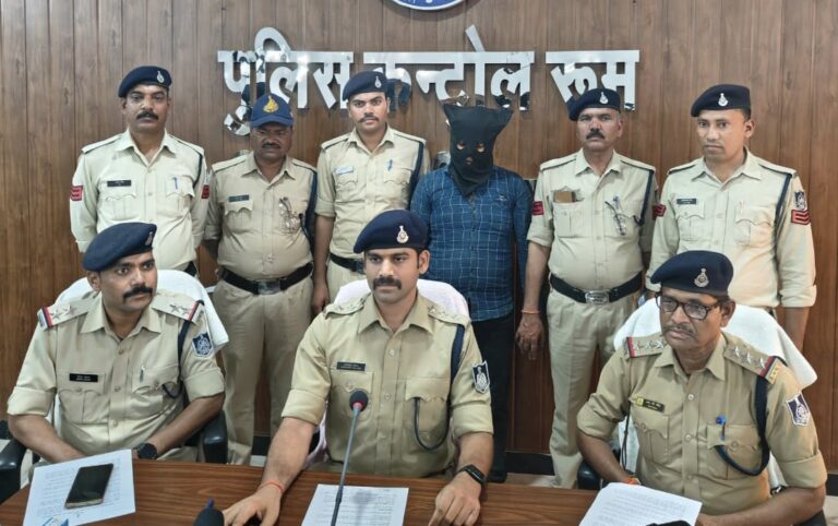 सुशील की हत्या का पुलिस ने किया खुलासा, पत्नी ने प्रेमी से कराई थी पति की हत्या, 24 घंटे के अंदर आरोपियों को किया गिरफ्तार