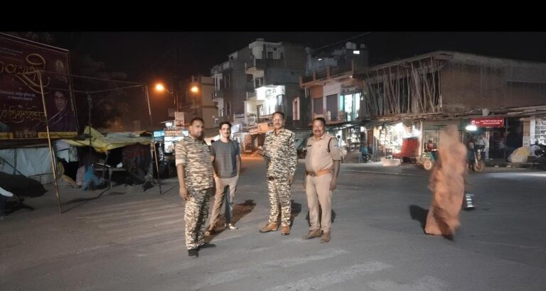 पुलिस सभी थाना क्षेत्रों में लगातार कर रही कार्यवाहियां निगहरानी, गुंडा, बदमाशों सहित वाहनों पर भी रखी जा रही पैनीं नजर