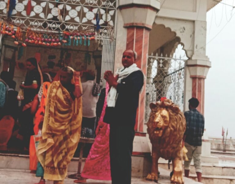 बगाज माता मंदिर प्रांगण में कन्या भंडारा 04 अक्टूबर को वैष्णो देवी अखंड ज्योति भक्त मंडल का कार्यक्रम