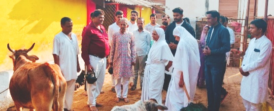 परम पूज्य मां 105 कीर्ति मति माताजी एवं 105 प्रसन्न मति माताजी सत्संग की हुई भव्य अगवानी
