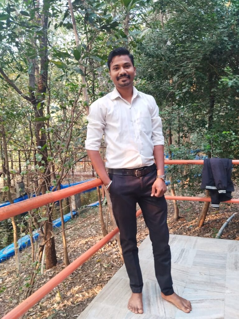 ग्राम पर्रादेह के अतुल वर्मा(लोधी) का BSF(सीमा सुरक्षा बल) में चयनित हो होने पर समस्त शुभचिंतको ने दी बधाई