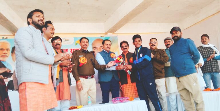 जिले के आलीशान खान पठान को राष्ट्रीय शालेय अंडर 14 हॉकी टूर्नामेंट में मिला स्वर्ण पदक