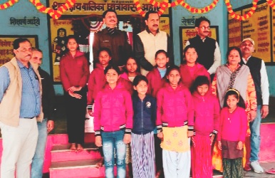पुलिस अधीक्षक एवं कलेक्टर ने संयुक्त रूप से किया अहार जी स्थित छात्रावास का निरीक्षण