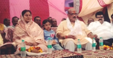 कार्यक्रम में मुख्य अतिथि रहे विधायक दादा यादवेंद्र सिंह बुंदेला श्रीमती सुषमा सिंह बुंदेला ने बाउंड्री वाल का किया लोकार्पण