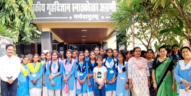 कॉलेज चलो अभियान 2025-26