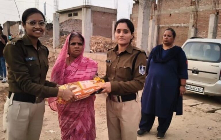 पुलिस अधीक्षक के निर्देशन में जिला स्तरीय महिला सुरक्षा सम्मान स्वतंत्रता अभियान अंतर्गत परी भरोसा सहारा वर्ग में किए गए कार्यक्रम