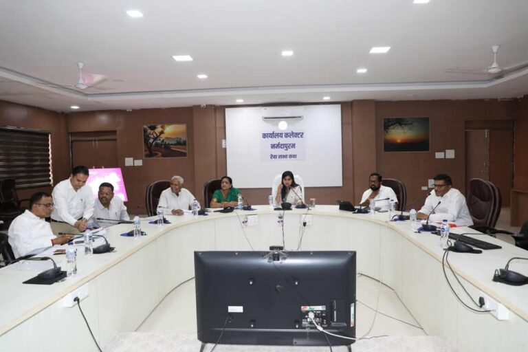 न्यास मण्डल एवं कार्यपालिका समिति की बैठक सम्पन्न
