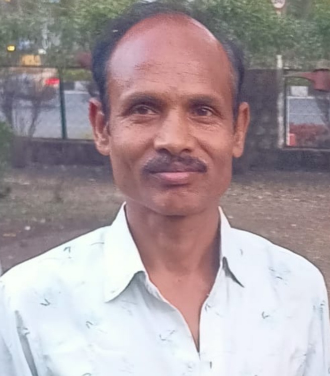 प्रधानाध्यापक आशाराम कुशवाहा की मेहनत लाई रंग 100 प्रतिशत पूर्ण कीं गईं छात्र-छात्राओं कीं अपर आईडीं