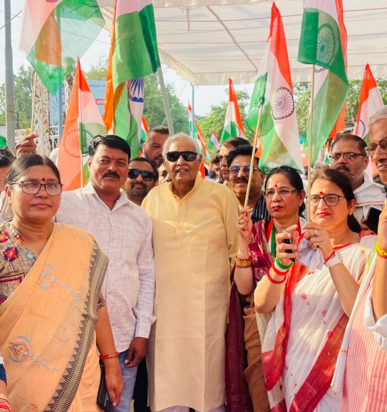 ऑपरेशन सिंदूर की सफलता और नर्मदापुरम नगर में निकाली गई विशाल तिरंगा यात्रा सेना की वीरता के सम्मान में उमड़ा हुजूम, भारत माता की से गूंजा शहर