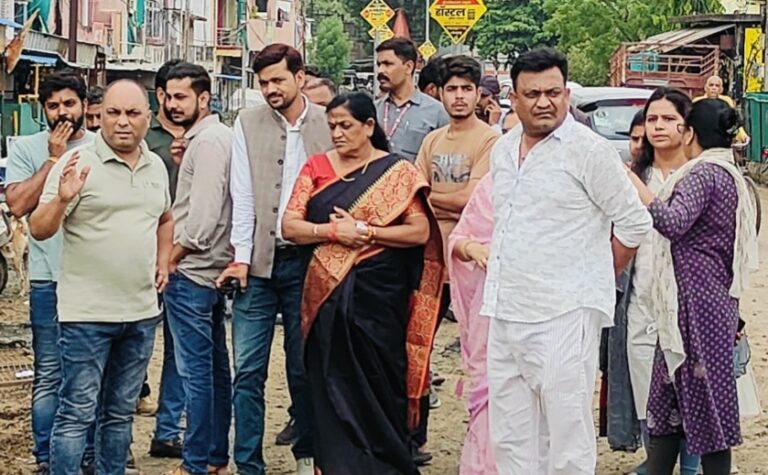 राज्यसभा सांसद माया नारोलिया ने किया अमृत 2.0 योजना के पाइपलाइन कार्यों का निरीक्षण, काम में पाई गई अनियमितताएं, कम्पनी के इंजीनियर और निर्माण एजेंसी को दी चेतावनी