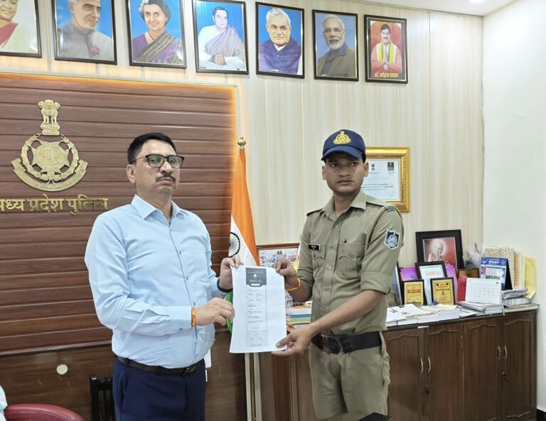 यूपीआई से ट्रांजेक्शन के संबंध में एडवाइजरी जारी, जनता जनार्दन से मनोहर सिंह मंडलोई ने की अपील ऑनलाइन लेन-देन यूपीआई ट्रांजेक्शन करते समय रखें ये जरूरी सावधानियाँ