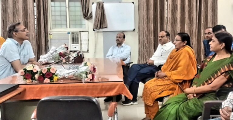 डॉ. मनीष वर्मा ने संभाला नर्मदापुरम संभाग का प्रभार, कार्यभार संभालते ही दिए महत्वपूर्ण निर्देश