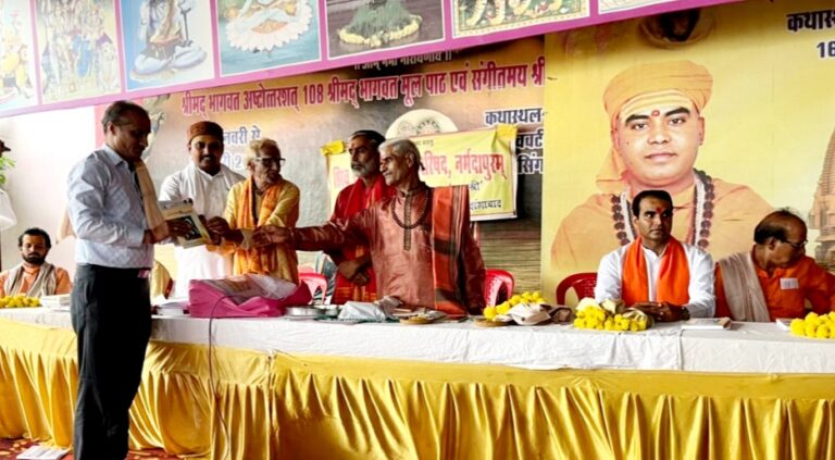 शिव संकल्प साहित्य परिषद ने किया प्रमोद शर्मा को सम्मानित