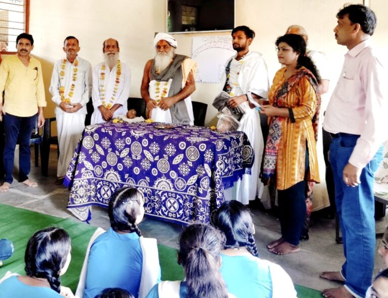 गुरूओं के प्रति आदर व्यक्त करने का अवसर है गुरूपूर्णिमा – विनय मोहन शर्मा