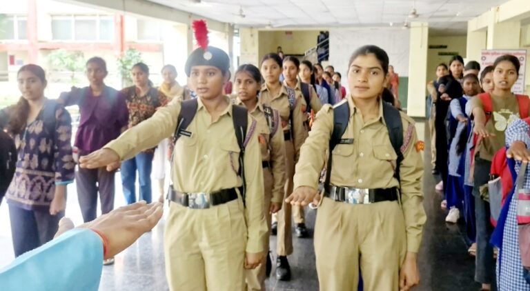 स्वदेशी सुरक्षा और स्वावलंबन का संकल्प लिया