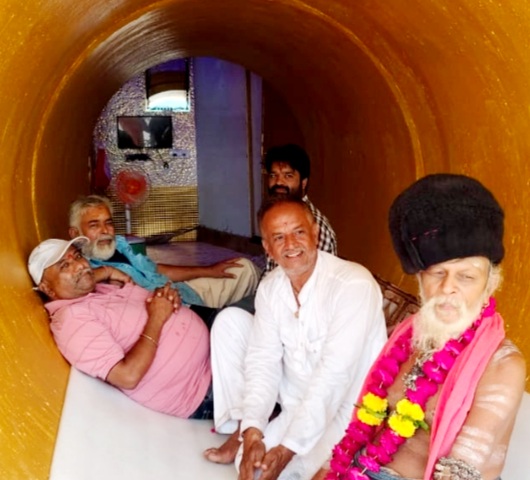 24 फिट लंबी गोलाकार गोल्डन गुफा का निर्माण हुआ , ध्यान साधना तप के लिए बनाई गई