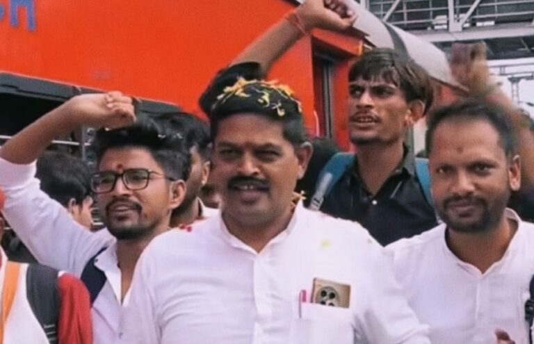 सेठानी घाट से माँ नर्मदा का जल भरकर कल सुबह भोपाल के बाबा बटेश्वर महादेव के लिए रवाना होंगे कांवड़िए, अमरकंटक एक्सप्रेस से आज शाम नर्मदापुरम पहुंचे हजारों कांवड़िए