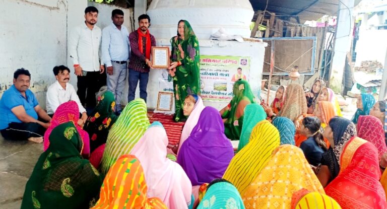 नवांकुर सखी योजना कार्यक्रम के अंतर्गत ग्राम रोहना में हुआ कार्यक्रम