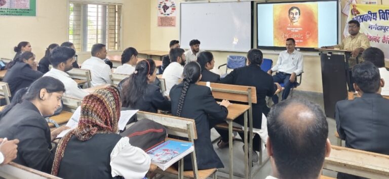 साहित्यकार मुशी प्रेमचंद की जयंती के अवसर पर साहित्यिक संवाद कार्यक्रम का आयोजन
