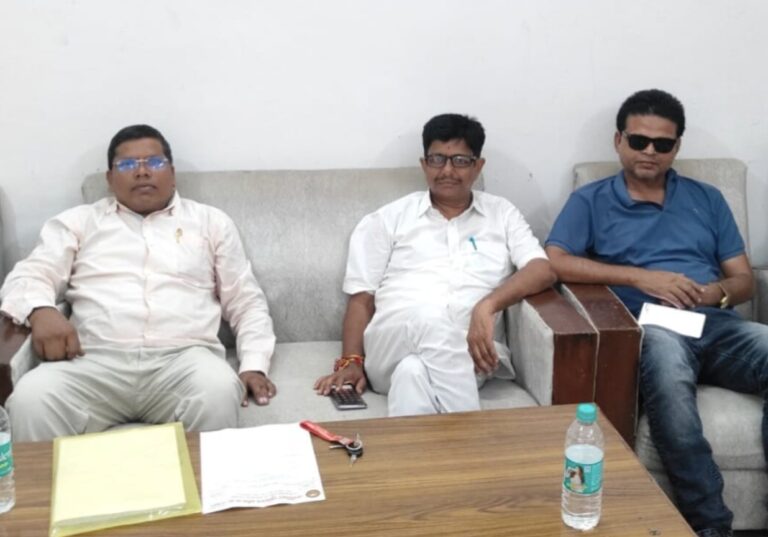 पत्रकार संघ जंप की जिला कार्यकारिणी का गठन अखिलेश लोधी, सत्तार खान बाबा, शब्बीर खान( समीर),शेख हनीफ को जिला उपाध्यक्ष की जिम्मेदारी