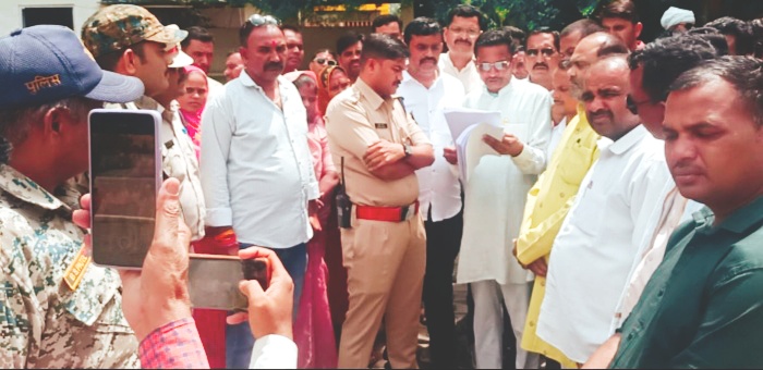 जब संबंधित चौकी और थाना ने नहीं की कार्यवाही, तब खटखटाया गया पुलिस अधीक्षक के कार्यालय का दरवाजा फर्जी सील और फर्जी हस्ताक्षर से बनवाई गई पेड़ काटने की अनुमति का मामला