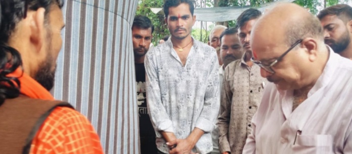 विधायक दादा यादवेंद्र सिंह बुंदेला ने किया भूमि पूजन विधायक निधि से देवी जी के मंदिर की बनेगी बाउंड्री वॉल,धार्मिक आस्था को मिला संबल, विधायक निधि से देवी मंदिर का होगा सौंदर्यीकरण