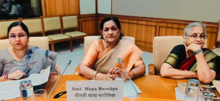महिला सशक्तिकरण समिति की संसद भवन में आयोजित बैठक में राज्यसभा सांसद माया नारोलिया ने की सहभागिता