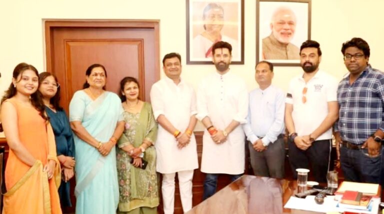 नर्मदांचल क्षेत्र के सर्वागीण विकास, नवीन परियोजनाओं की संभावनाओं एवं संस्याओं को लेकर राज्यसभा सांसद माया नारोलिया ने की केंद्रीय मंत्रियों से मुलाकात