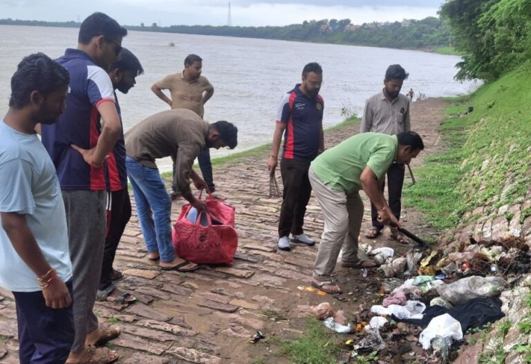 जय हो समिति मां नर्मदा घाट स्वच्छता अभियान का 267 वा सप्ताह