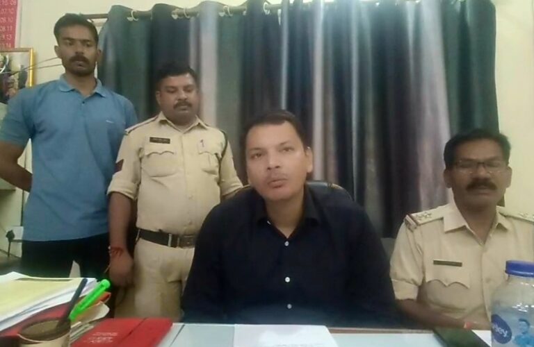 पिपरिया पुलिस ने देशी कट्टा व जिंदा कारसूत के साथ आरोपी को किया गिरफ्तार
