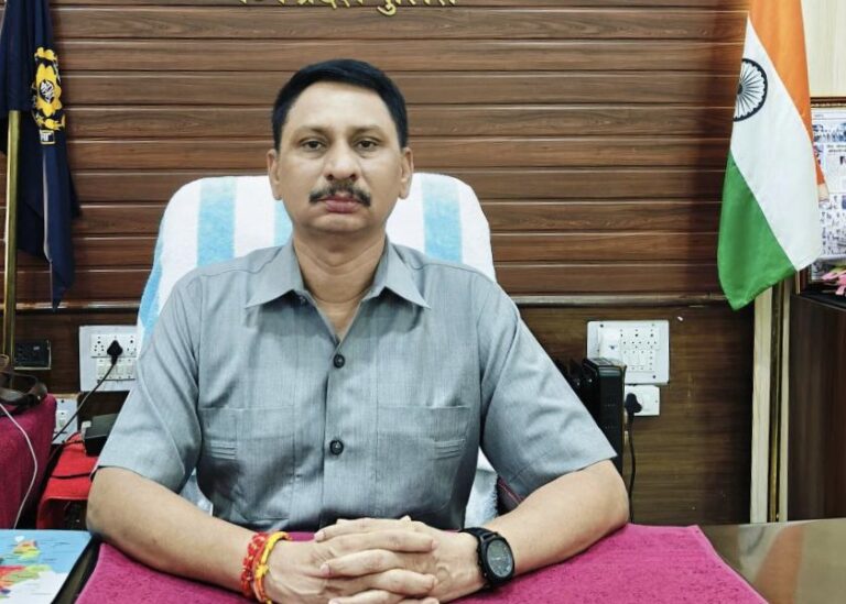महिला सुरक्षा को लेकर टीकमगढ़ पुलिस सख्त, अभिमन्यु अभियान–3 से बढ़ेगा आत्मविश्वास और जागरूकता, छेड़छाड़ से लेकर दहेज प्रथा तक पर कड़ी कार्रवाई, पुलिस अधीक्षक ने जारी की सख्त एडवाइजरी