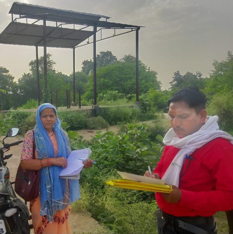 एक सौ पचास हितग्राही मूलक तथा सत्ताईस सामुदायिक मनरेगा कार्यों के साथ-साथ भवन एवं सनिर्माण कर्मकार मंडल योजना के एक लाभांवित हितग्राही का सामाजिक अंकेक्षण आज से प्रारंभ