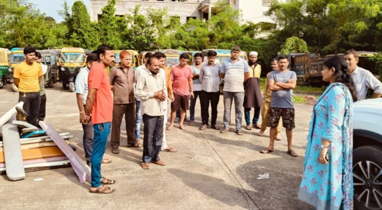 आर टी ओ की कार्यवाही, स्कूल वाहनों की अनियमितता को लेकर सुबह चला जांच अभियान, 21 आटो जब्त, अन्य वाहनों पर भी लगातार होनी चाहिए कार्यवाही