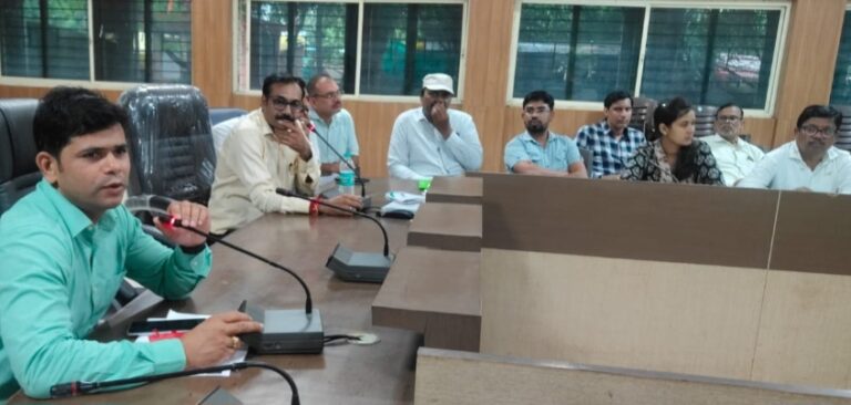जिला पंचायत सभा कक्ष में पंचायत प्रकोष्ठ की समीक्षा बैठक हुई संपन्न, सोलार ऊर्जा को लेकर सभी उपस्थित लोगों से हुई चर्चा