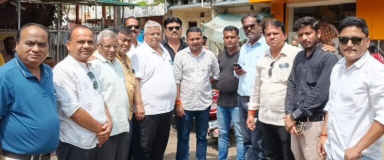 कांग्रेस जिलाध्यक्ष ने किसान खेत न्याय यात्रा को लेकर सभा स्थल का निरीक्षण किया