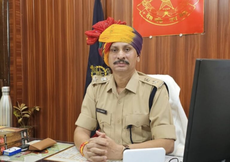 एसपी मनोहर सिंह मंडलोई के कुशल नेतृत्व में सीएम हेल्पलाइन निराकरण में टीकमगढ़ पुलिस निरंतर तीसरी बार बनी प्रदेश में नंबर -1
