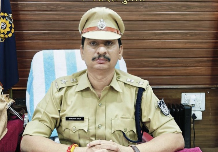 पुलिस अधीक्षक के निर्देशन में साइबर हेल्प डेस्क की सक्रियता से पीड़ितों को 44,700 की राशि सुरक्षित वापिस कराई गई