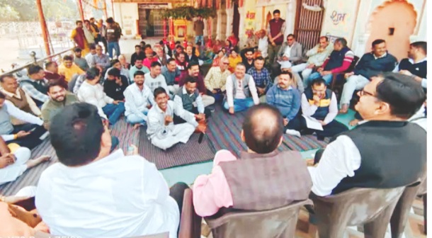 प्राचीन नजरबाग मंदिर का होगा जीर्णाेद्धार- कलेक्टर नजरबाग मंदिर के विकास के संबंध में बैठक हुई आयोजित