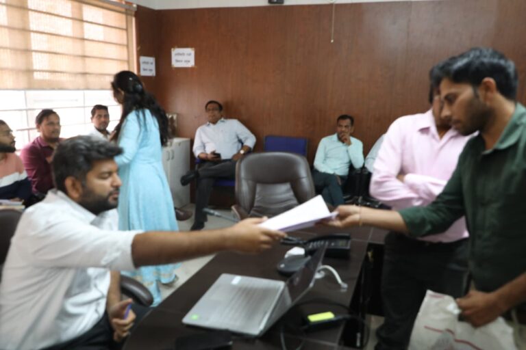 जनसुनवाई में आए आवेदनों का त्वरित निराकरण करें: सीईओ जिला पंचायत श्री हिमांशु जैन