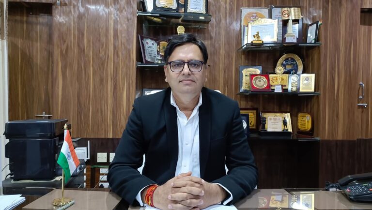 जिले में कक्षा नर्सरी से कक्षा 8वीं तक के छात्रछात्राओं के लिए 8 और 9 जनवरी को अवकाश घोषित