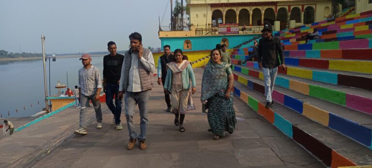 मां नर्मदा प्रकोटत्सव पर डिजीटल आतिबाजी और लेजर शो होगा आकर्षण का केंद्र नगरपालिका अध्यक्ष सीएमओ और विधायक प्रतिनिधि ने मोटरबोट से किया निरीक्षण