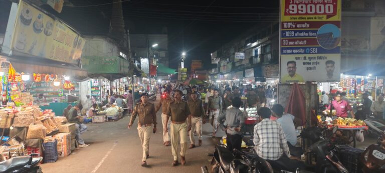 इटारसी: होली पर सुरक्षा के पुख्ता इंतजाम, पुलिस ने बाजार में किया पैदल भ्रमणl