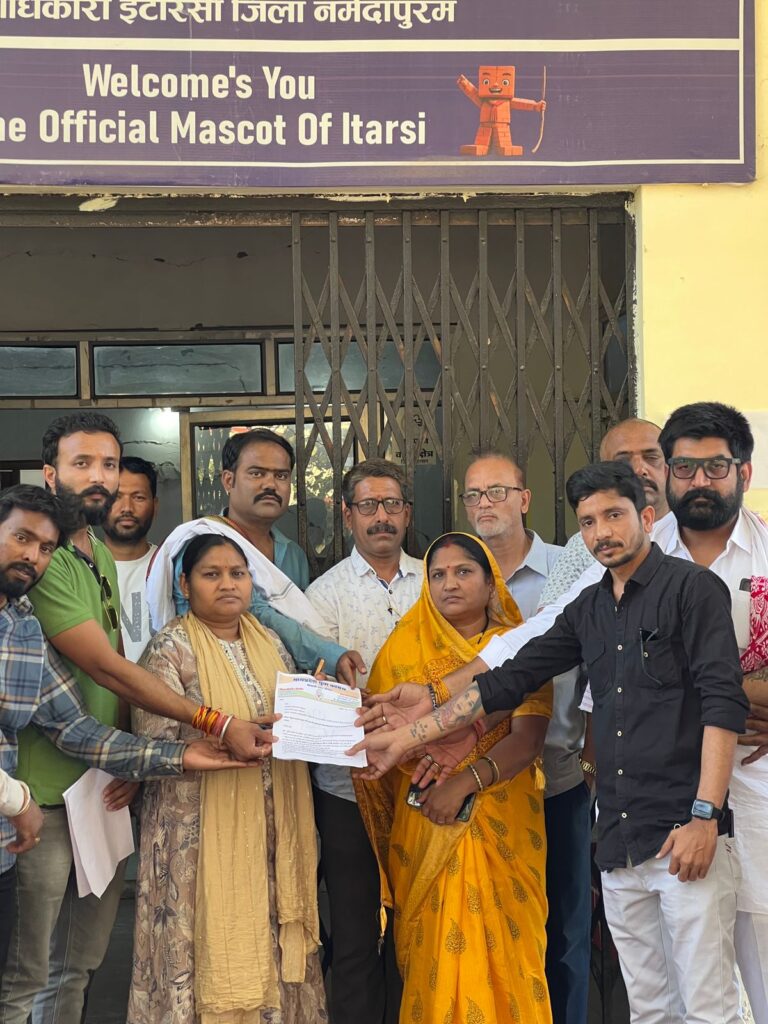 भाजपा सरकार की वादाखिलाफी के खिलाफ युवा कांग्रेस का प्रदर्शन: ₹2700 गेहूं समर्थन मूल्य और मूंग खरीदी की मांग को लेकर सौंपा ज्ञापन I