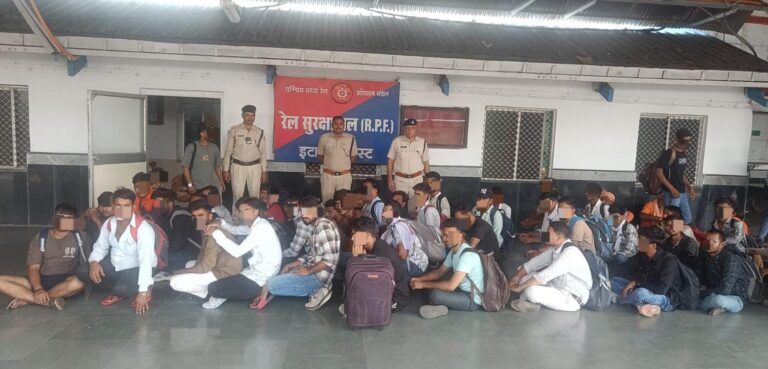 इटारसी RPF का कड़ा एक्शन: रेल के ‘नियम तोड़ने’ वालों से वसूला 93 हजार जुर्माना, एक दिन में 73 पर गाजl