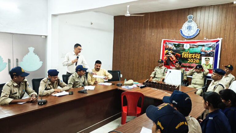 न्यायिक प्रक्रियाओं में तेजी लाने एसपी मनोहर सिंह मंडलोई ने कोर्ट मोहर्रिरों के साथ की समीक्षा