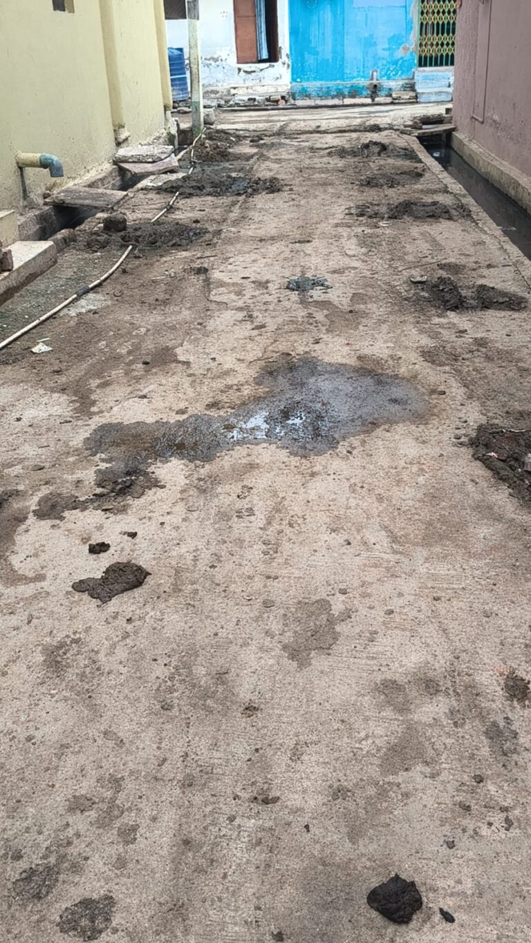 सीएम हेल्पलाइन की अनदेखी कर रही इटारसी नगरपालिका, 1 माह बीतने के बाद भी नहीं हुआ नाली की समस्या का समाधान I