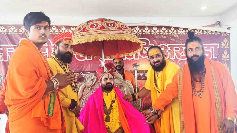 ऋषि पंचमी पर सप्तऋषि अखाड़े का हुआ भव्य संत समागम महाराष्ट्र, राजस्थान, उत्तर प्रदेश, मध्यप्रदेश सहित कई राज्यों से संतों का जमावड़ा चार संतों का पट्टाभिषेक, नाशिक कुंभ की तैयारियों का शंखनाद